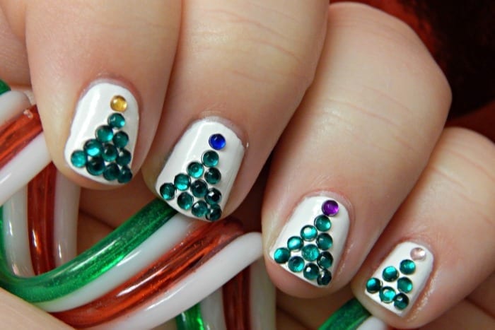 Christmas Tree Nails from Totally The Bomb
