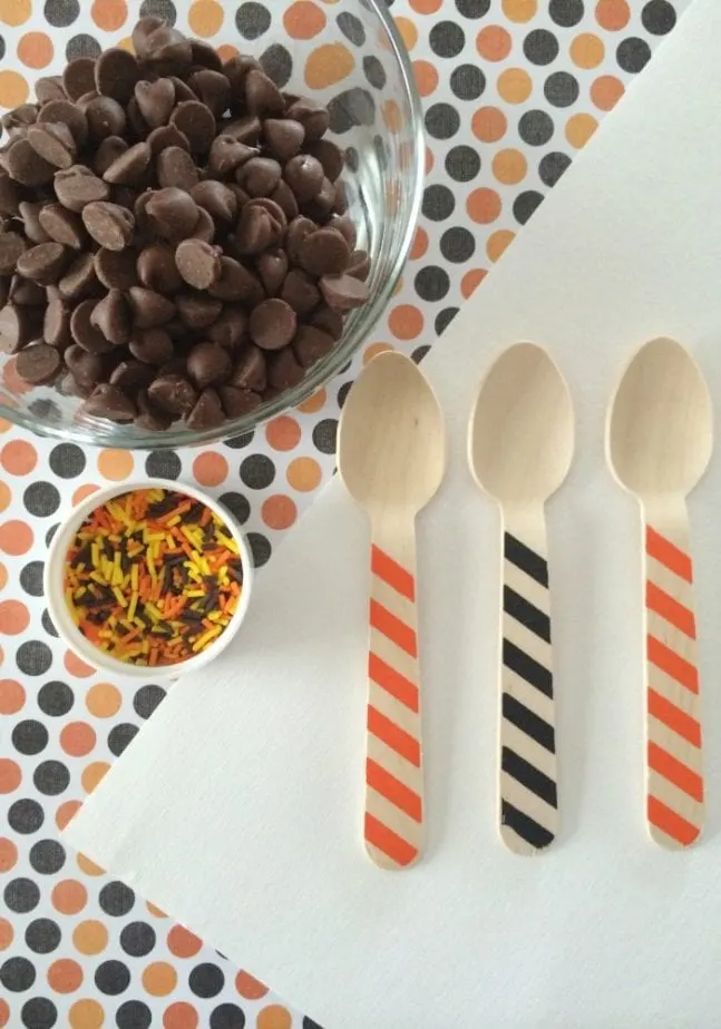 These Hot Chocolate Spoons are perfect for when you need to add a little extra chocolate to your drink! Click now!