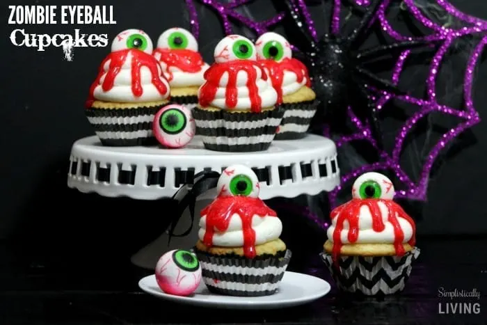 zombie eyeball cupcakes featured