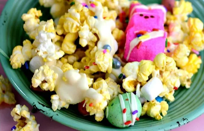 Easter Snack Mix