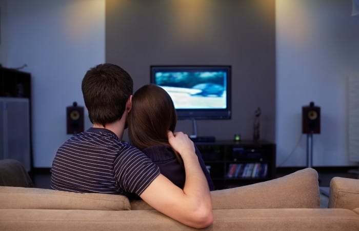 5 Things You Need Before Your Next Binge Watching Session