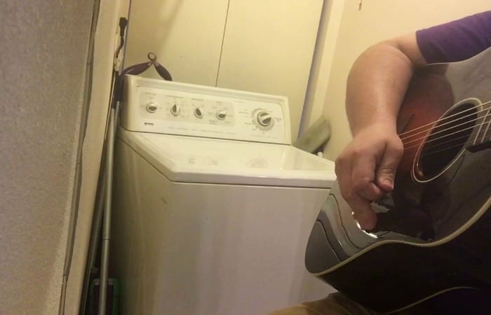 Man Uses Broken Washing Machine To Play “Devil Went Down To Georgia”