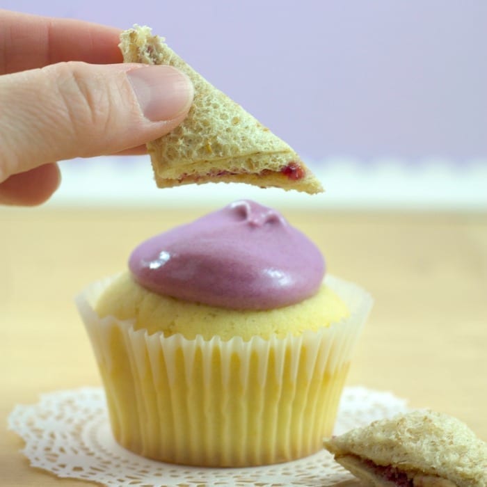 These deliciously classic peanut butter & jelly cupcakes will give you all that taste you remember, without the crusts. Enjoy! | #TotallyTheBomb #pbj #sandwich #lunch #classic #traditional #childhood #dessert #nocrusts