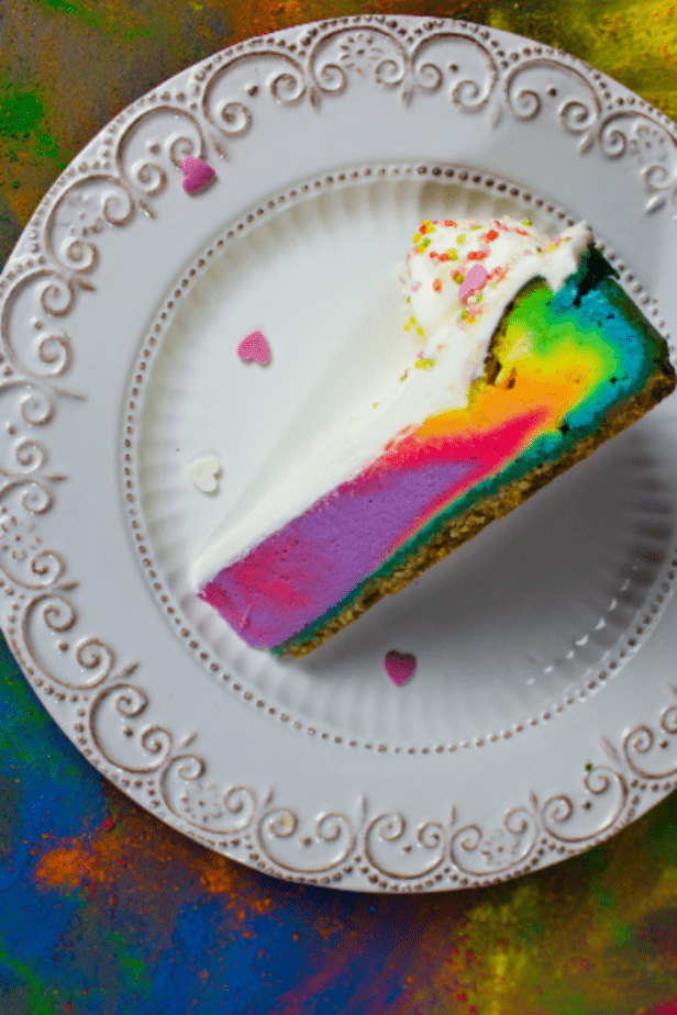 If you've ever tried to make a cheesecake, you're like "oh, this should be easy" and then it's a nightmare with water baths and all sorts of crazy. But this Freaktacularly Simple Unicorn Cheesecake looks hard--but it's so simple I die.