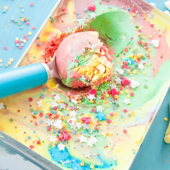 Rainbow Dash Ice Cream (No Churn Recipe) - Cook's Hideout