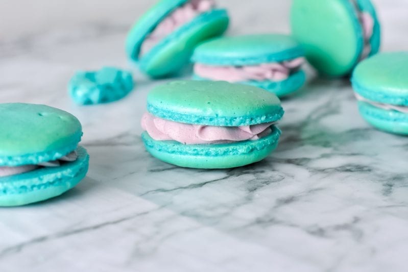 Blueberry Macarons are So Freaking Spectacular, I'm Marrying Them. They're without equal. And I need more. Immediately. #macarons #blueberrymacarons #macaroncookies #frenchmacarons