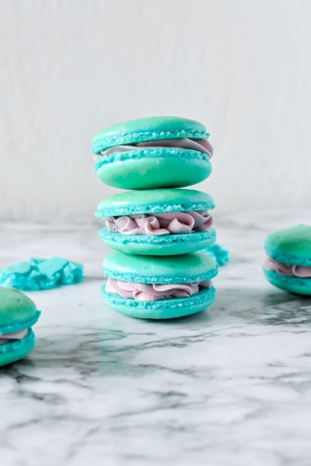 Blueberry Macarons are So Freaking Spectacular, I'm Marrying Them. They're without equal. And I need more. Immediately. #macarons #blueberrymacarons #macaroncookies #frenchmacarons