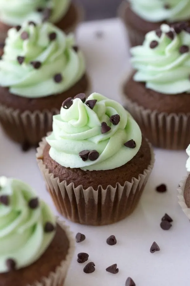 If you're love the combination of mint and chocolate, like me, you're going to LOVE these Wonderfully Minty Mint Chocolate Chip Cupcakes. They're moist, light, and so mint-chocolate-delicious, you'll be making a second batch same-day. #mintchocolatechip #mintchocolate #mintchocolatechipcupcakes
