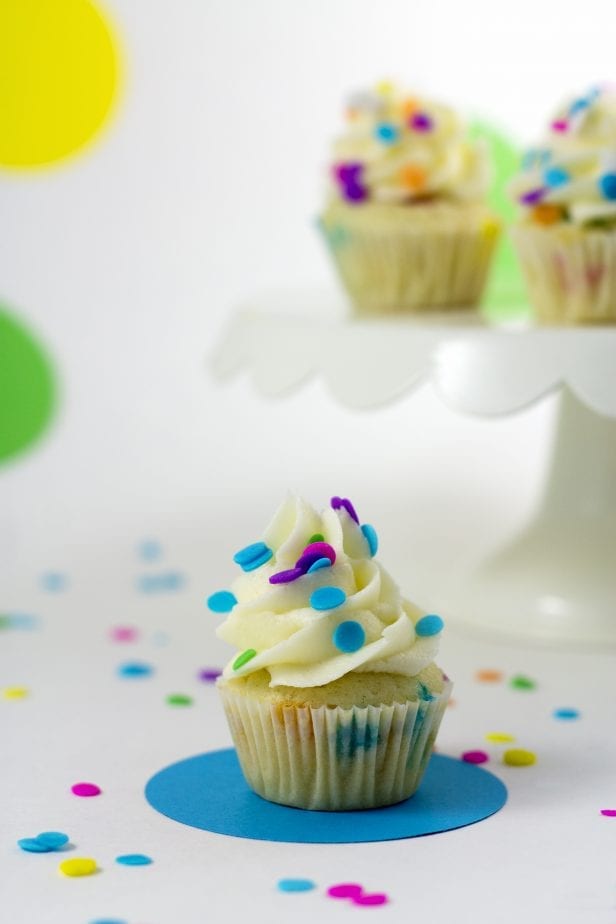 On the hunt for the perfect cupcake and it brought me to these Blow-Your-Mind Ridiculously Adorable Mini Funfetti Cupcakes. They're simple, adorable and so good, you'll just be beside yourself. #cupcake #minicupcakes #funfetticupcakes #minifunfetticupcakes