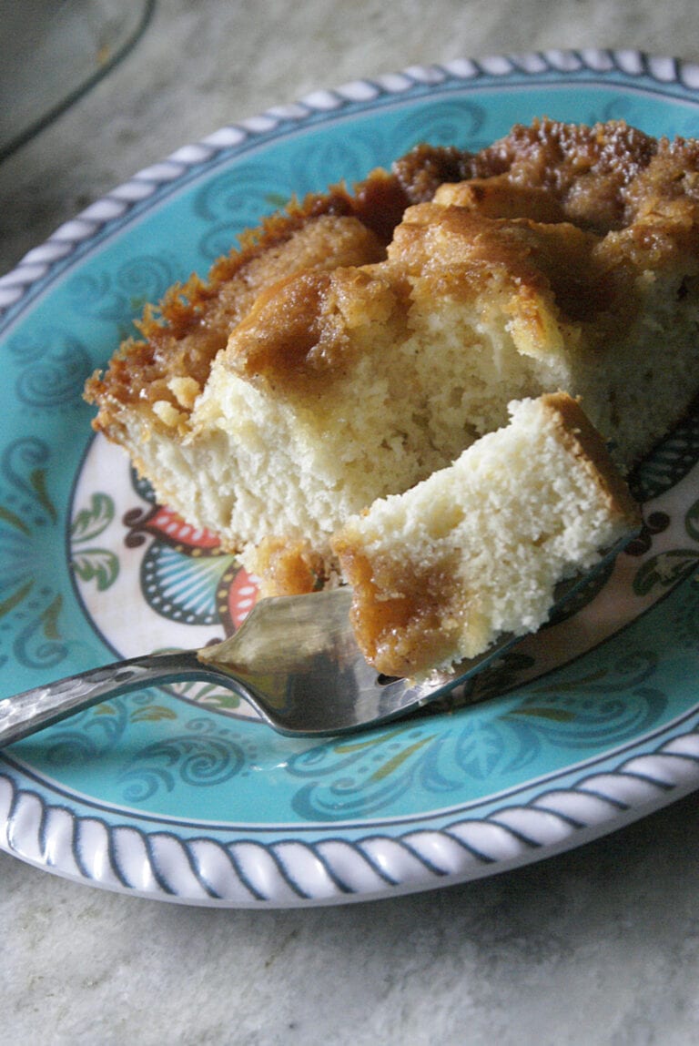 Bisquick Coffee Cake - An Easy Coffee Cake Made From Scratch