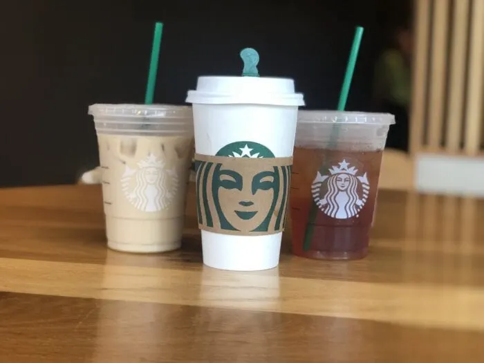 Starbucks Sweetened Iced Coffee Via Instant 10 Packets Venti Clear Reusable  Cup