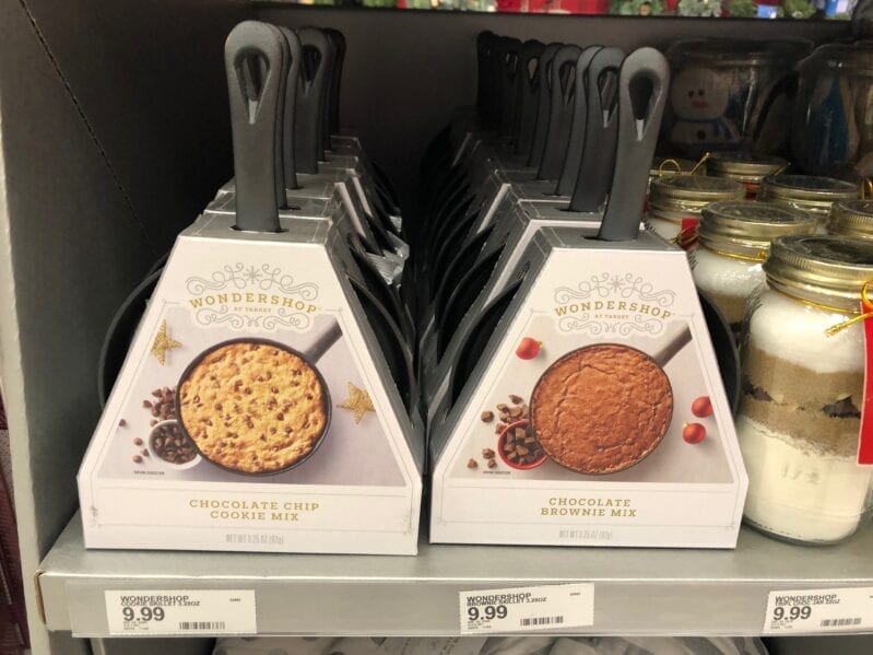 Target is Selling $10 Christmas Cookie Skillets and I Need Them