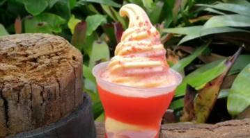 Disney Has A Dole Whip Float Complete With Pop Rocks And Strawberry Soda
