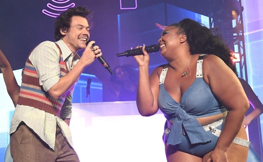 Harry Styles Joined Lizzo On Stage to Perform Her Song “Juice” And It Was As Great As You’d Think