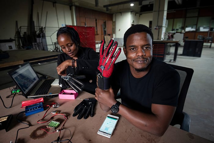 This Engineer Invented Smart Gloves That Turn Sign Language Into Speech