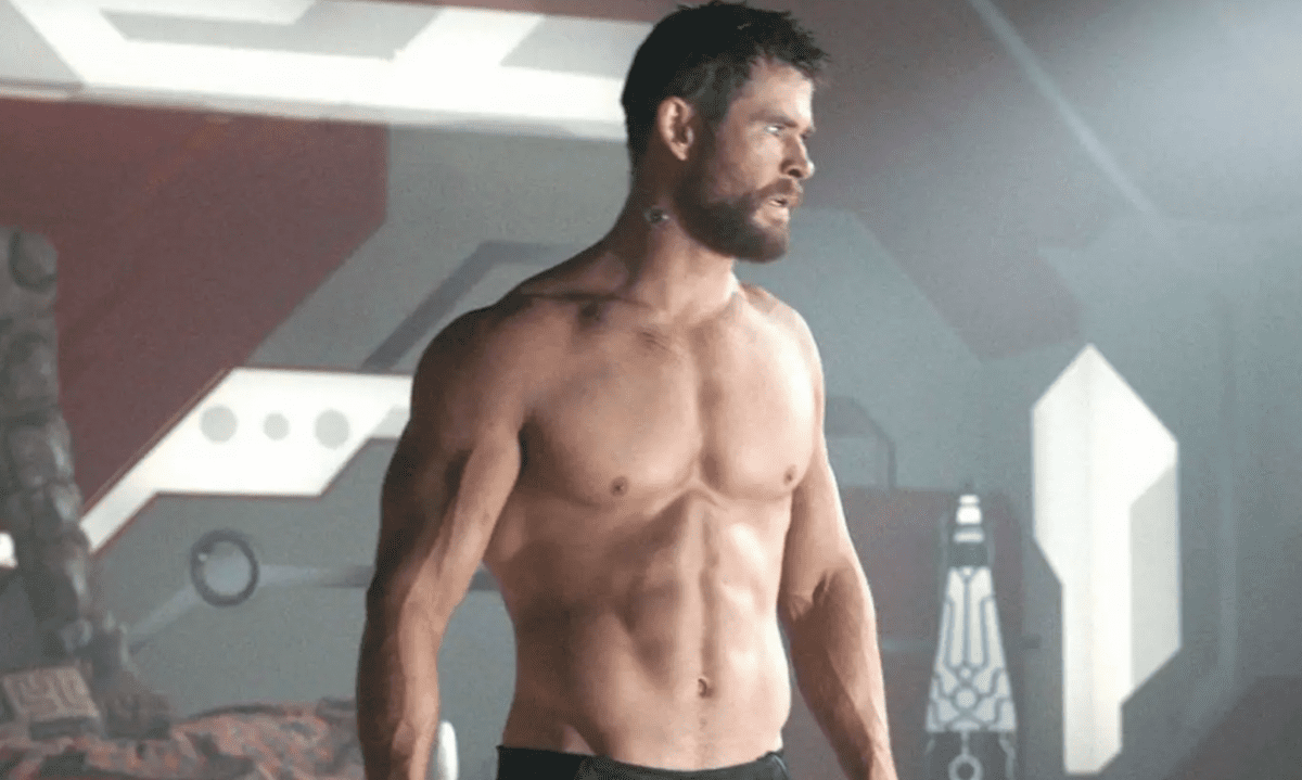 Chris Hemsworth is Offering Free Virtual Workouts for the Next Four Weeks