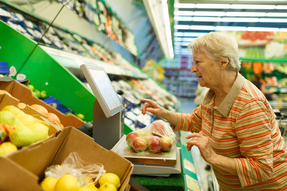 Many Grocery Stores Are Offering Special Shopping Hours Just for The Elderly