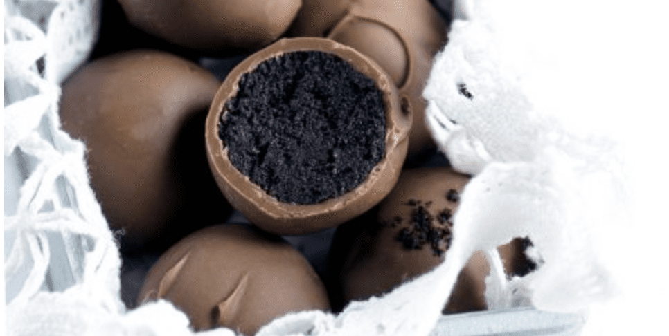 3-Ingredient Chocolate Oreo Truffles