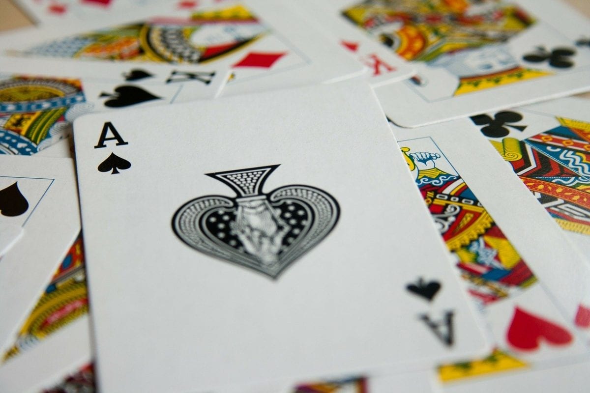 You Can Use Playing Cards To Trick Your Whole Family Into Exercising