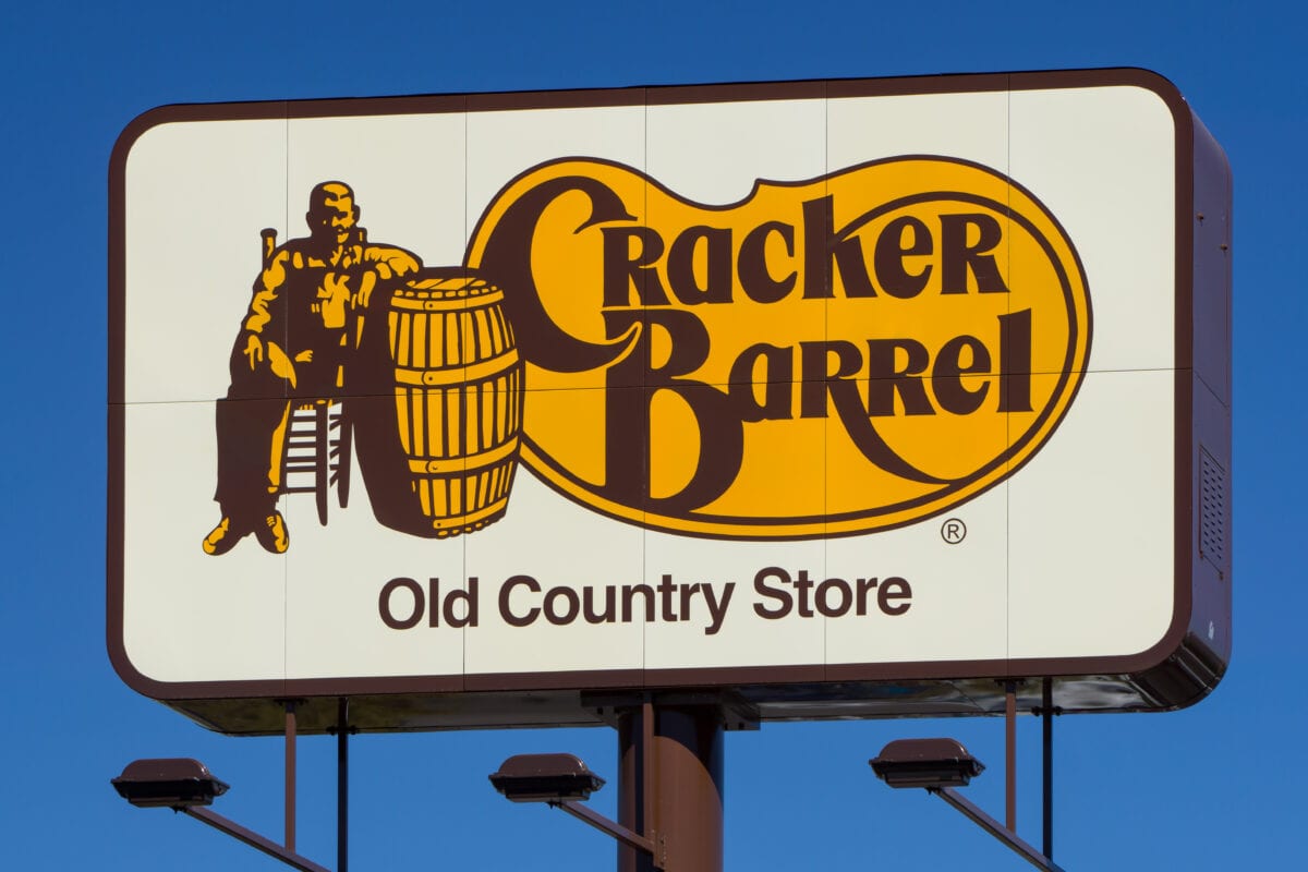 Cracker Barrel Is Adding Beer And Wine To Their Menu and I’m On My Way