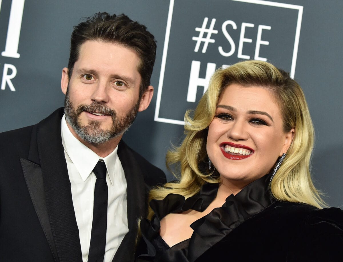 Kelly Clarkson Just D For Divorce From Her Husband And Im Shook.