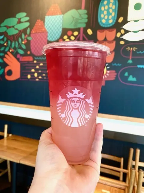 Starbucks secrets Shaken Iced Strawberry Lemonade Tell your