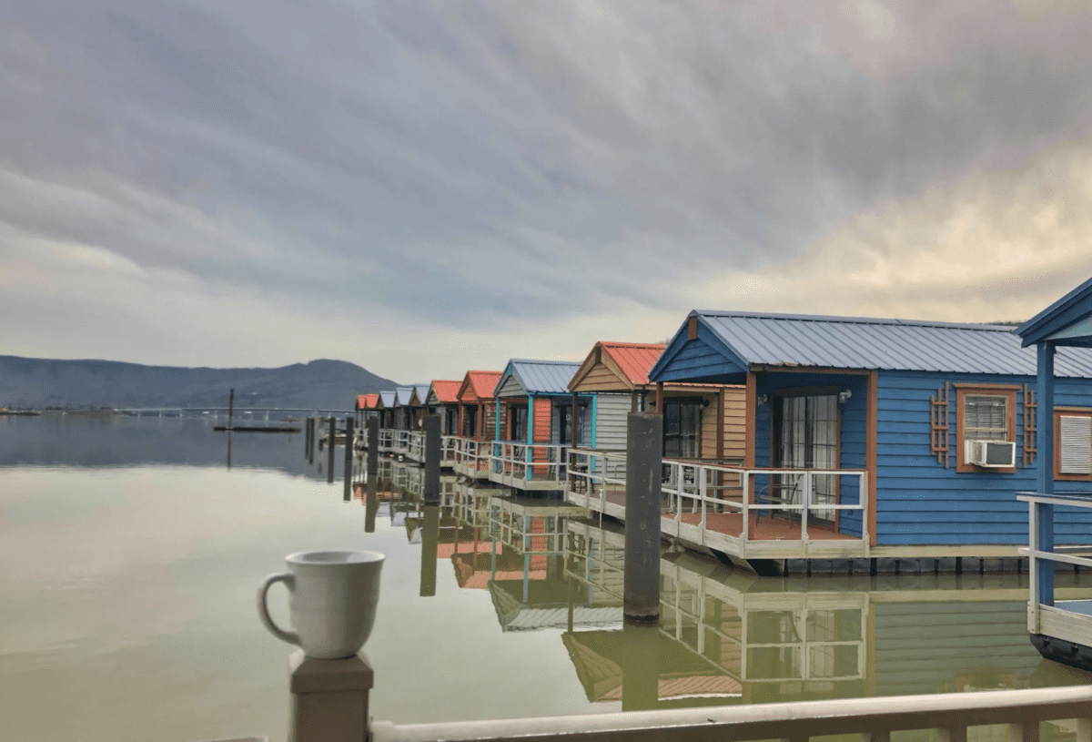 You Can Stay In Floating Cabins On A Lake In Tennessee and It Is Everything I Need Right Now