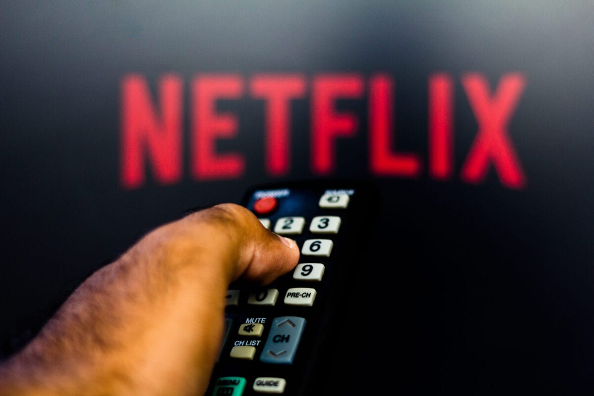 Netflix Just Released A New Feature That Allows You To Remove Things From The “Continue Watching” List