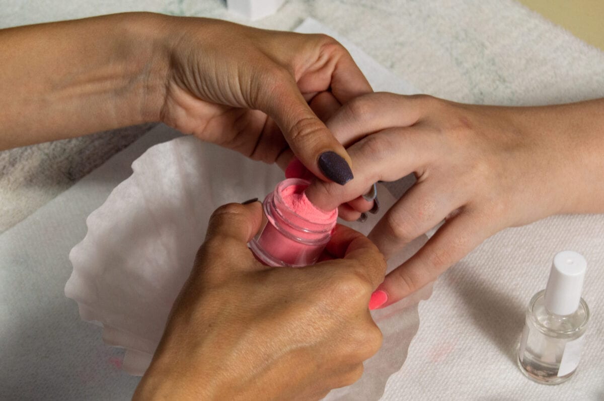 Coffee Filter Nail Tips Is The New Stay At Home Beauty Trend and My Mind Is Blown