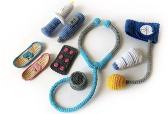 You Can Crochet A Doctor Play Set For Your Kids and It Is Adorable