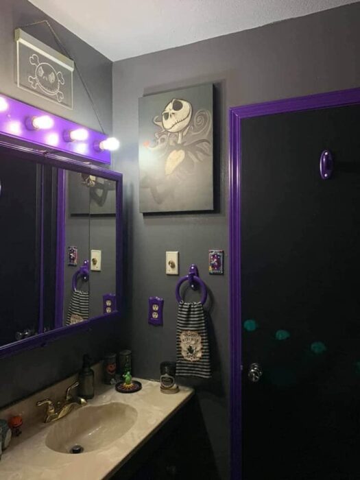 This Person Created A Nightmare Before Christmas Themed Bathroom And The Results Are Stunningly Spooky
