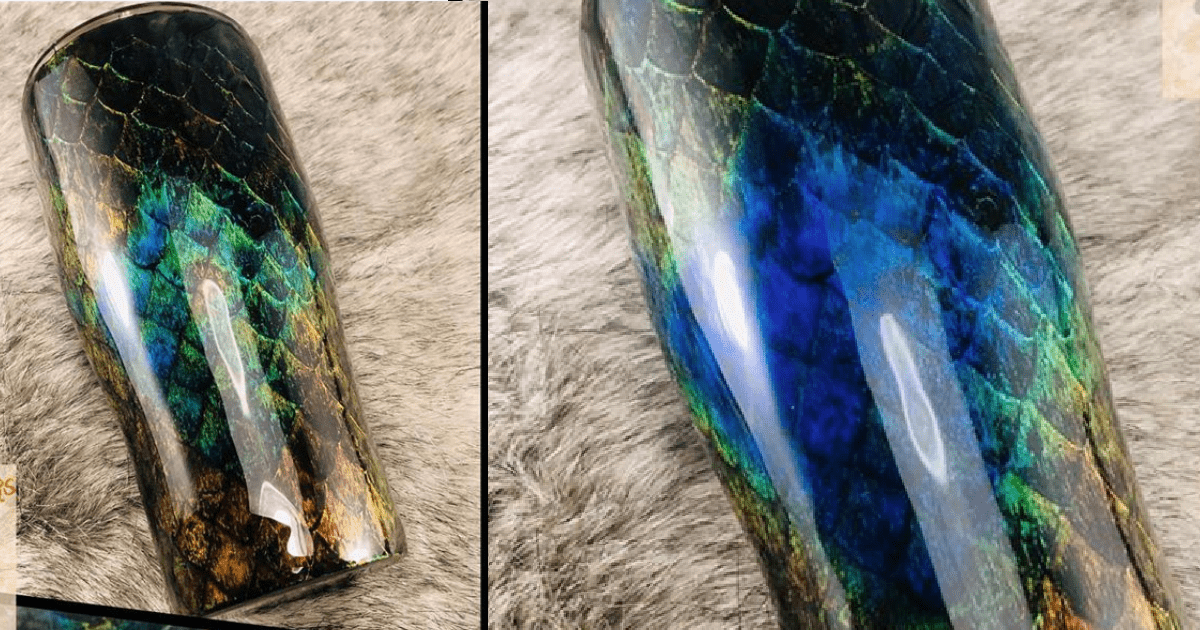 You Can Get A Color-Changing Dragon Scale Tumbler And It Is Pure Magic