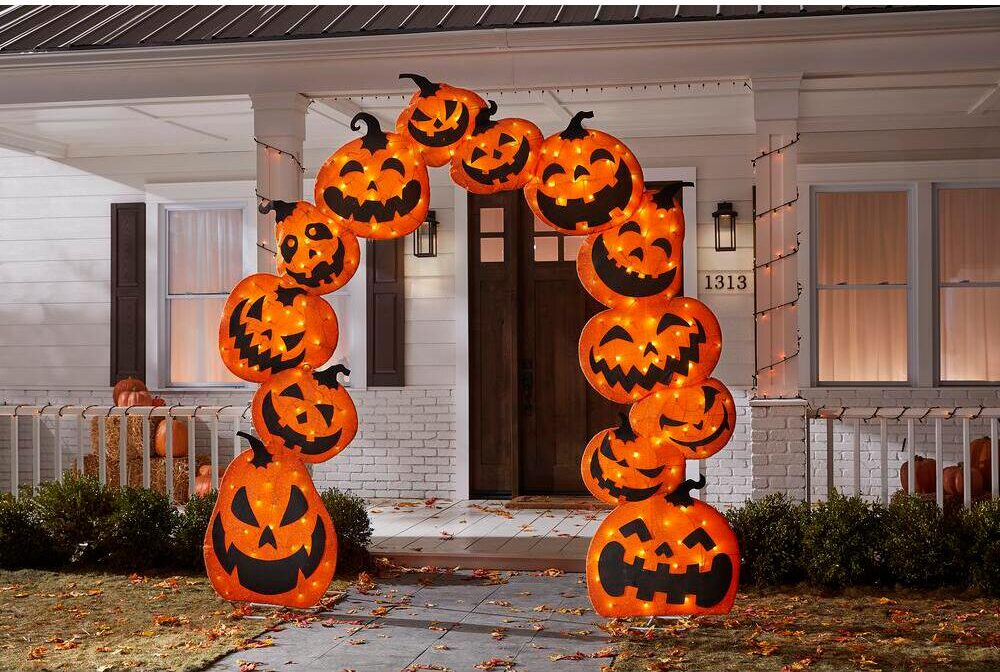 Home Depot Is Selling A Pumpkin Arch That Lights Up and It’s The Perfect Entry For Halloween