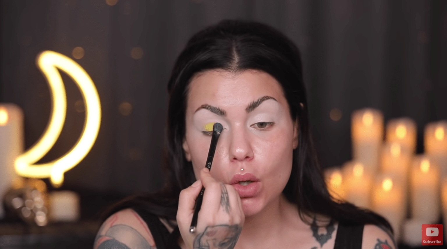 Meet Bailey Sarian, The Woman Who Does Her Makeup While She Discusses