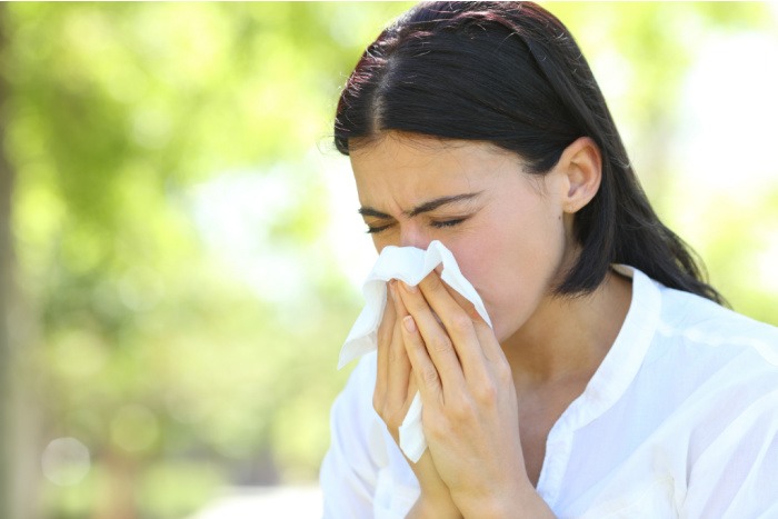 Is It COVID-19 or Seasonal Allergies? Here’s The Difference.