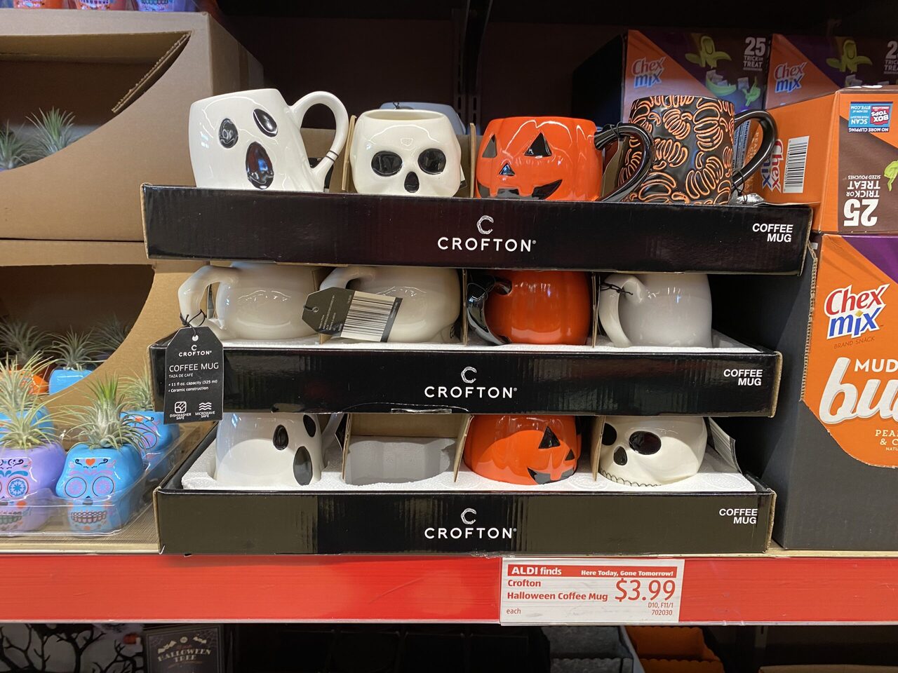 Aldi Has 4 Halloween Mugs And I Need Every Single One Of Them