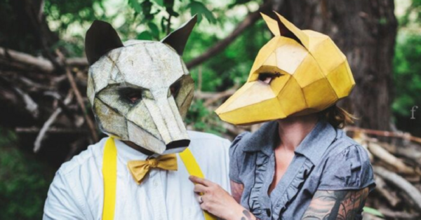 You Can Make This Fox Mask Out Of Recycled Cards And It’s So Cool