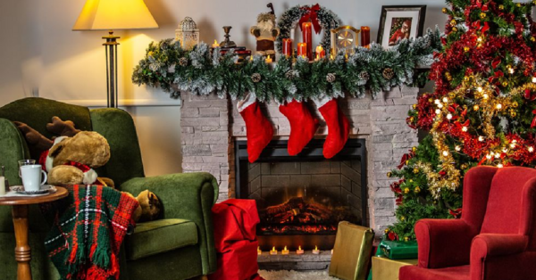 Netflix Is Releasing A New Series That Is All About Christmas Decorating
