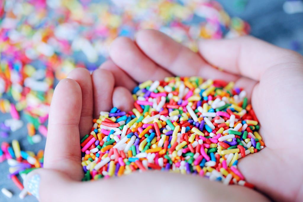 Wilton Issues Recall on Rainbow Sprinkles Due to Possible Milk Allergy Presence