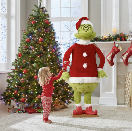 you-can-get-a-life-size-animated-grinch-that-dances-and-sings