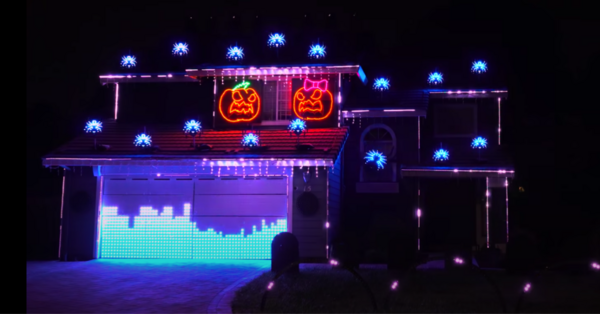 Watch These Jack-o’-lanterns Sing “The Monster” by Rihanna and Eminem In A Halloween Light Show