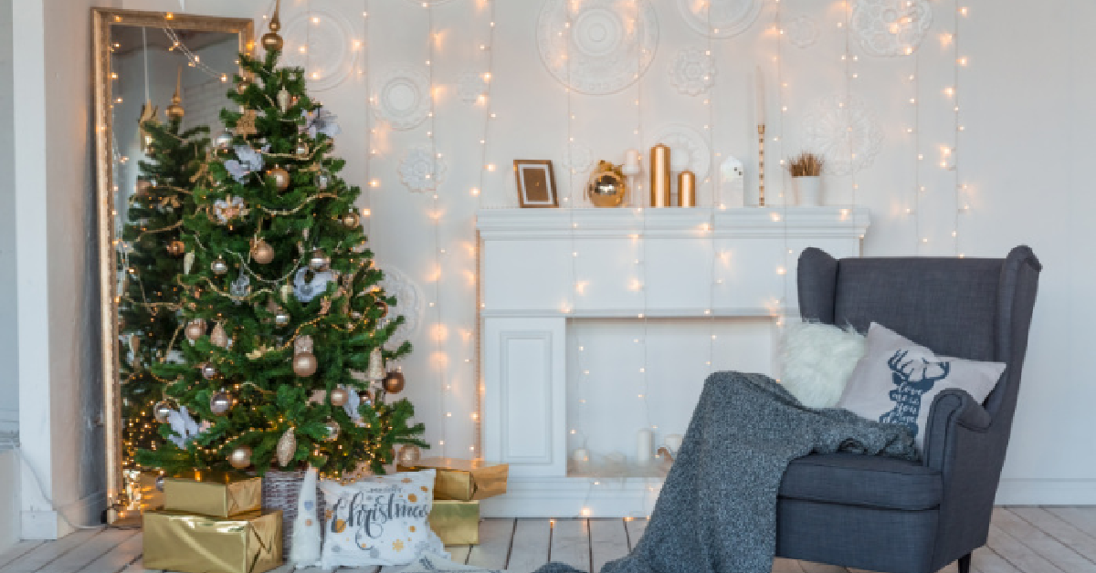 This Survey Reveals The Best Time To Put Up Your Holiday Decorations