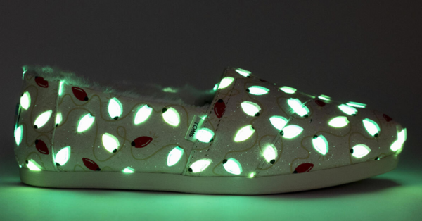 TOMS Has Shoes Covered In Christmas Tree Lights That Glow In The Dark And I Need Them