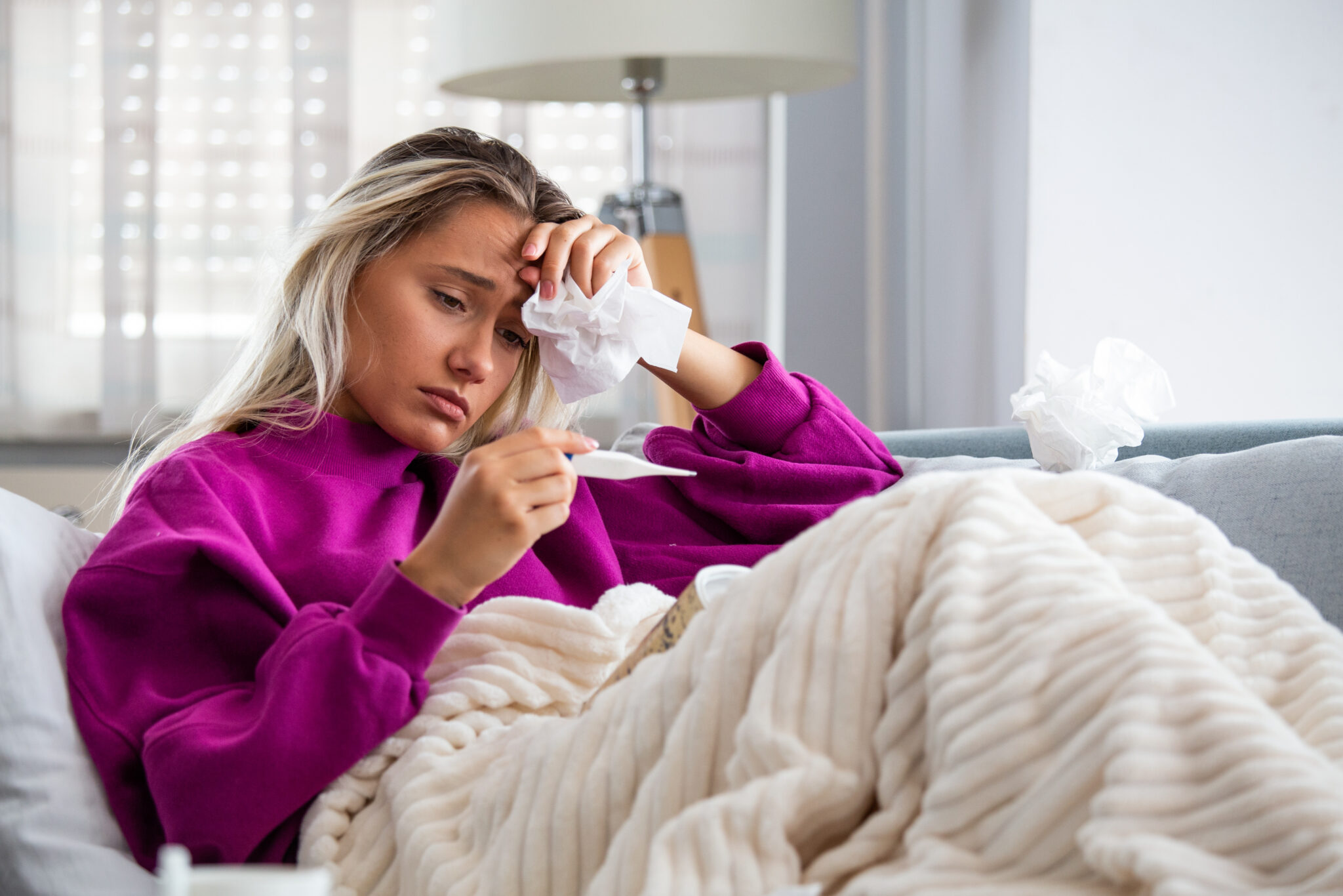 people-everywhere-are-reporting-being-sick-but-it-s-not-covid-19-or-the-flu-so-what-is-going-on