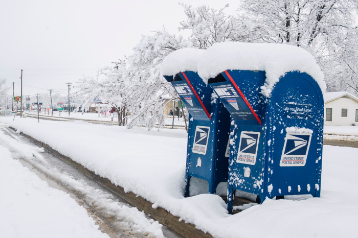 Here’s The USPS Holiday Shipping Deadlines