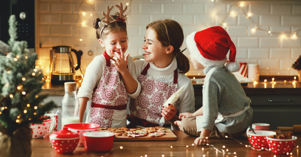 11 Christmas Eve Traditions To Start With Your Family