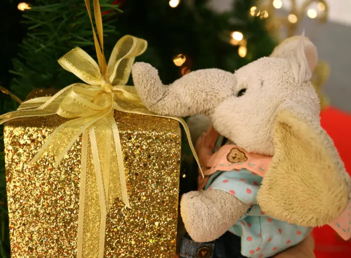 Christmas Gift Guide 2018: White Elephant Gifts (Under $20!)  White  elephant gifts, Elephant gifts, Christmas white elephant