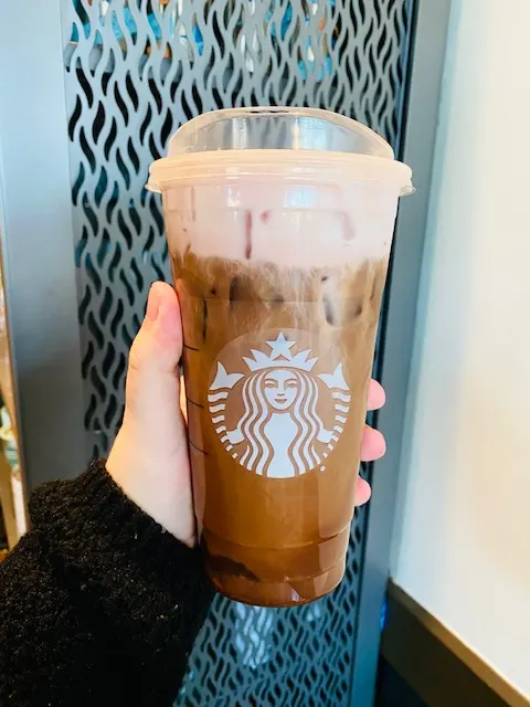 https://cdn.totallythebomb.com/wp-content/uploads/2021/01/Chocolate-Covered-Strawberry-Cold-Brew.jpg.webp