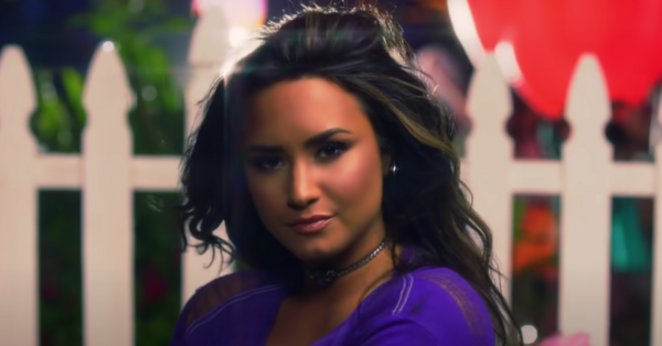 Demi Lovato Is Starring In A New Comedy Show About Food And I am So Excited!