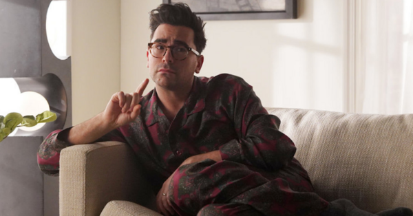 Dan Levy Is All Of Us In This SNL Zillow Skit